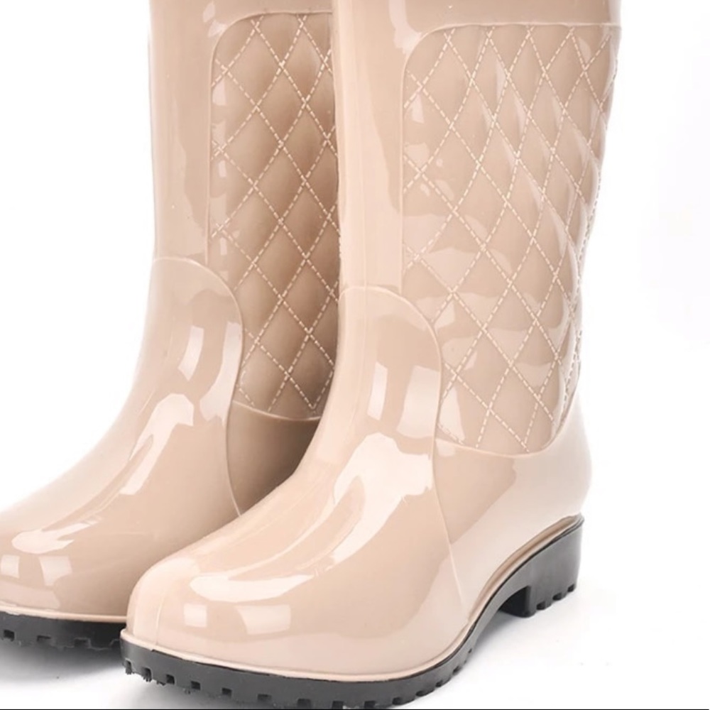 Rain Boots ☔️